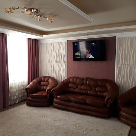 Apartment In A New House Кременчук Екстер'єр фото
