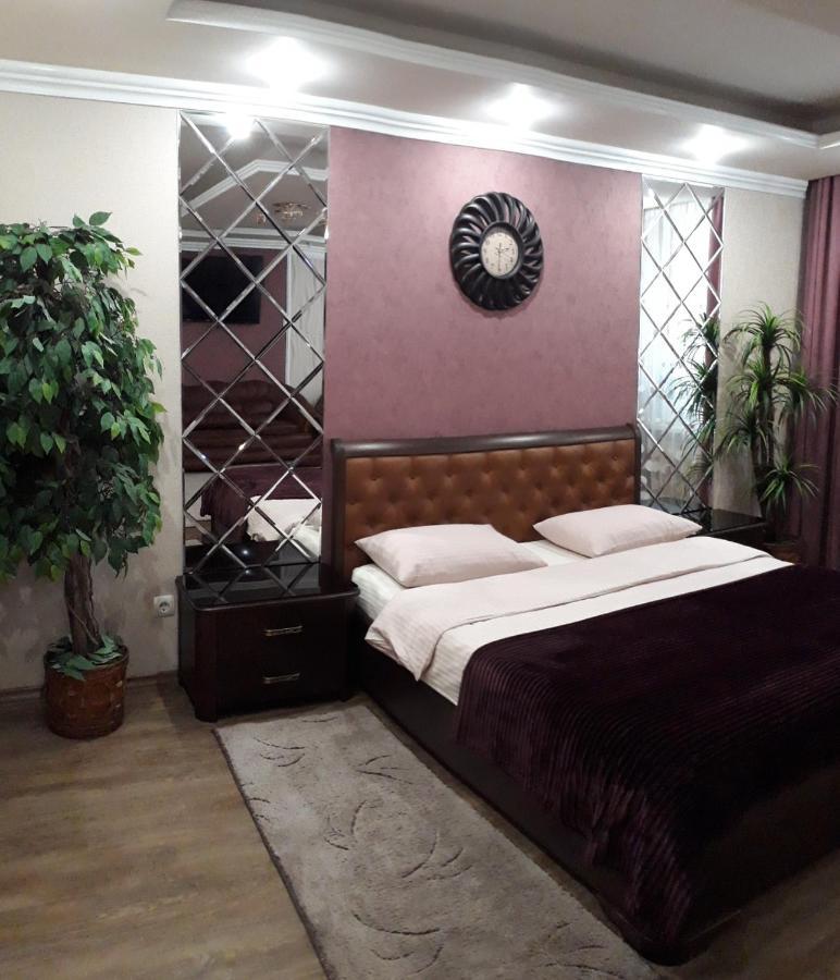 Apartment In A New House Кременчук Екстер'єр фото